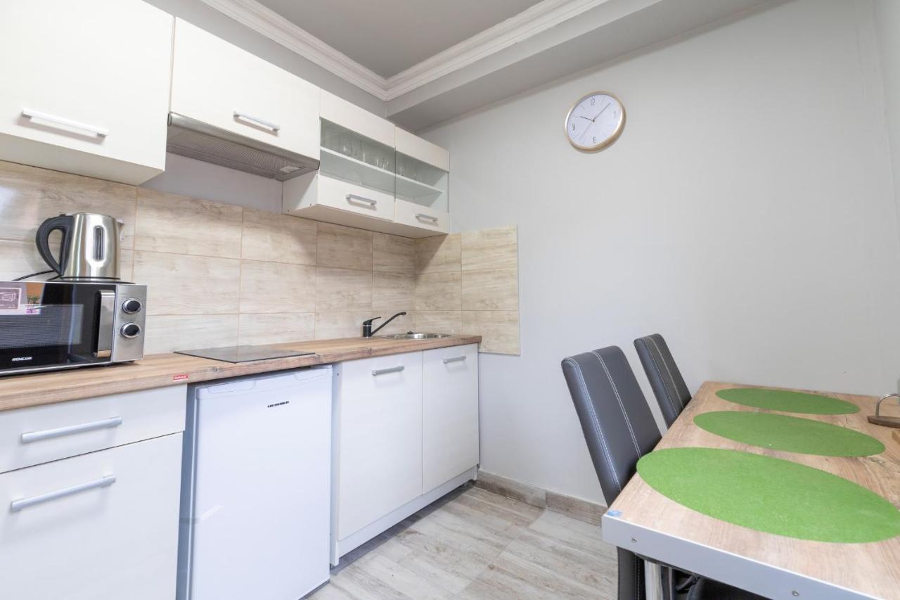 Ivanhoe Apartman Apartment Nyirbator Exterior photo