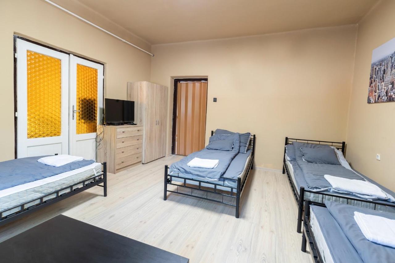 Ivanhoe Apartman Apartment Nyirbator Exterior photo